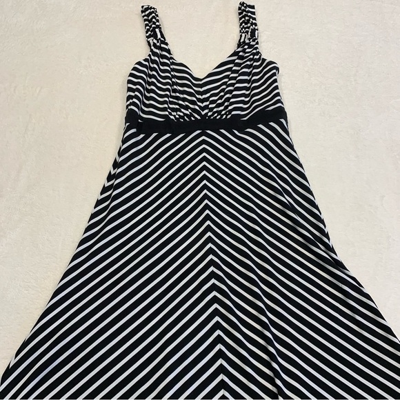 NWT WHBM Empire Waist Black Striped Maxi Tank Dress - Picture 1 of 8